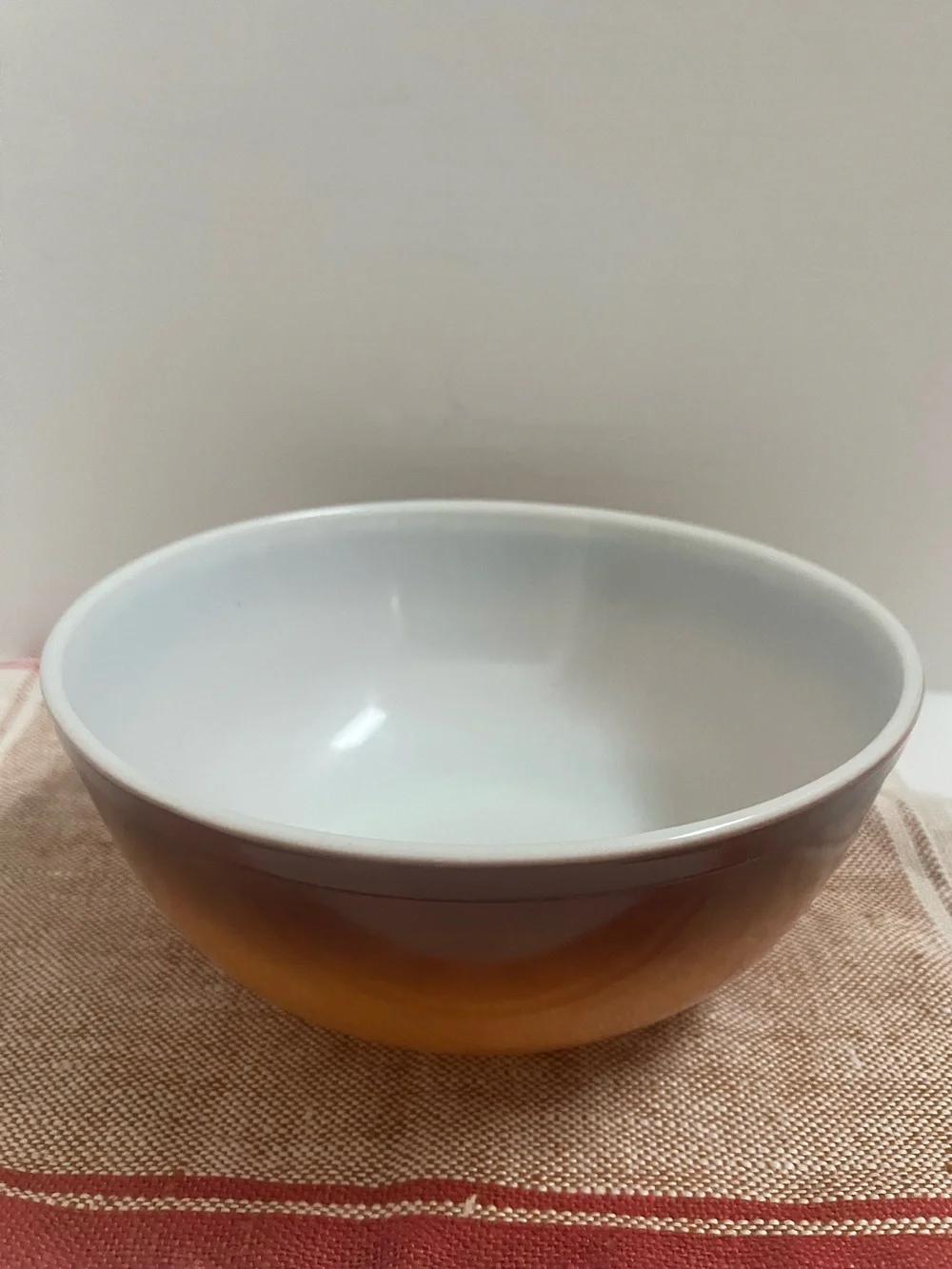 Pyrex Old Orchard Brown Ombre Mixing Bowl 404 Large Nesting 4 Quart Vintage